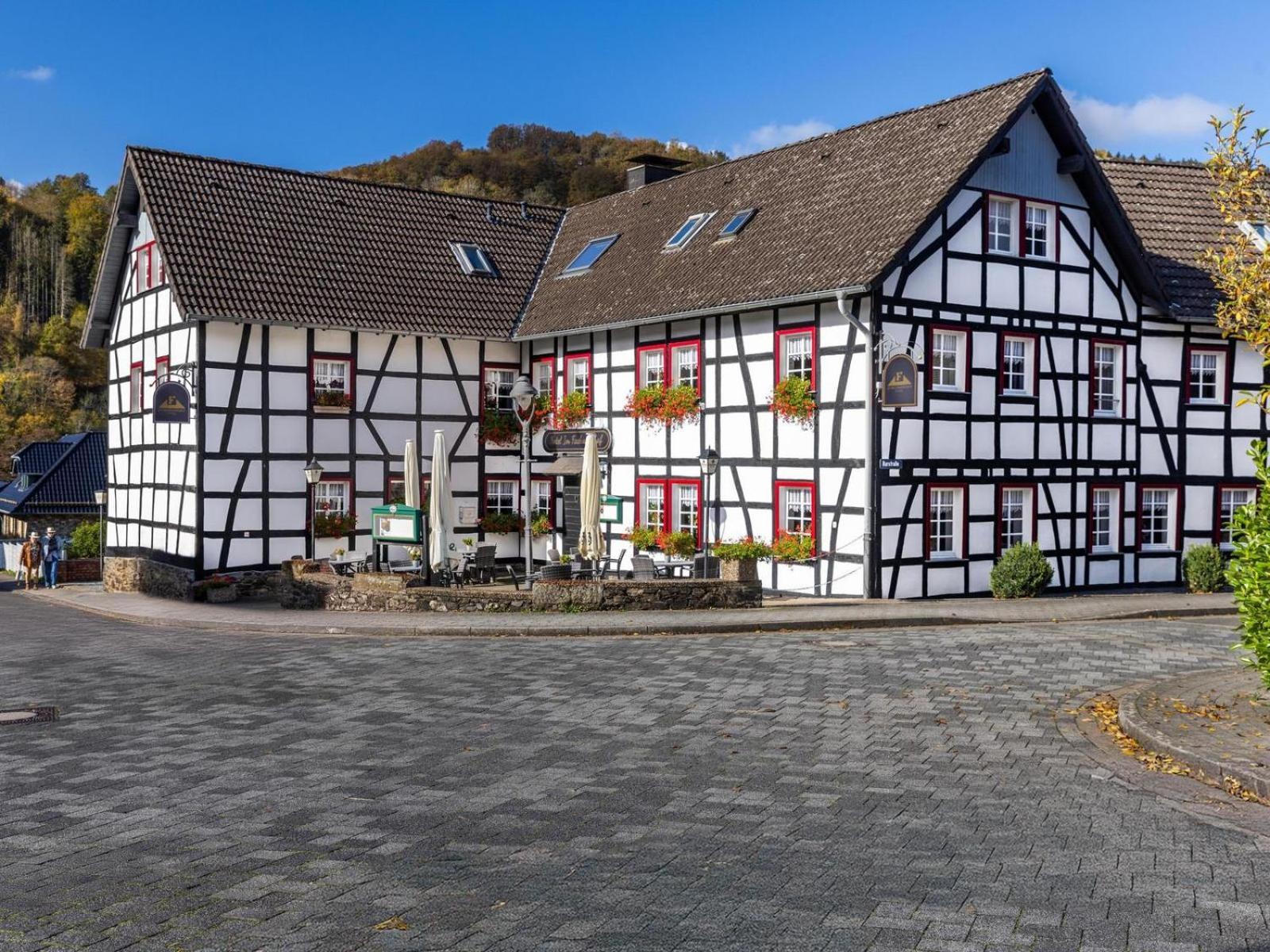 Garni Hotel Im Fachwerkhof Simmerath Zewnętrze zdjęcie